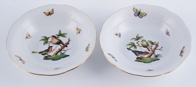 Lot 470 - An extensive Herend 'Rothschild Bird' pattern service