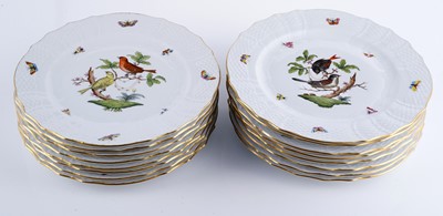 Lot 470 - An extensive Herend 'Rothschild Bird' pattern service
