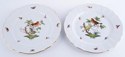Lot 470 - An extensive Herend 'Rothschild Bird' pattern service