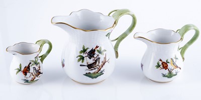 Lot 470 - An extensive Herend 'Rothschild Bird' pattern service