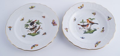 Lot 470 - An extensive Herend 'Rothschild Bird' pattern service