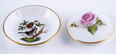 Lot 470 - An extensive Herend 'Rothschild Bird' pattern service
