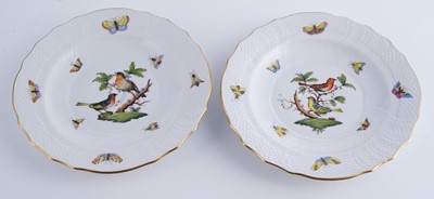 Lot 470 - An extensive Herend 'Rothschild Bird' pattern service