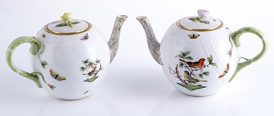 Lot 470 - An extensive Herend 'Rothschild Bird' pattern service