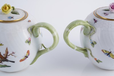 Lot 470 - An extensive Herend 'Rothschild Bird' pattern service