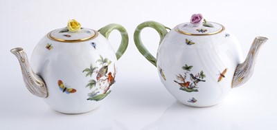 Lot 470 - An extensive Herend 'Rothschild Bird' pattern service