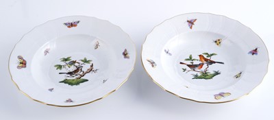 Lot 470 - An extensive Herend 'Rothschild Bird' pattern service