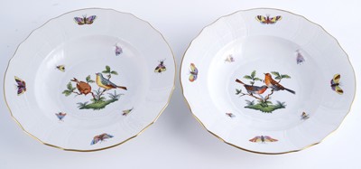 Lot 470 - An extensive Herend 'Rothschild Bird' pattern service