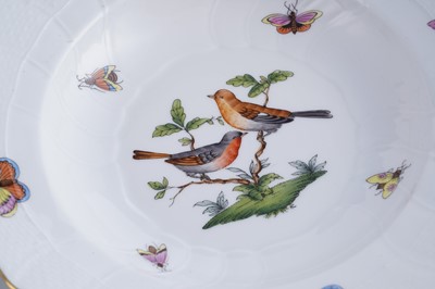 Lot 470 - An extensive Herend 'Rothschild Bird' pattern service
