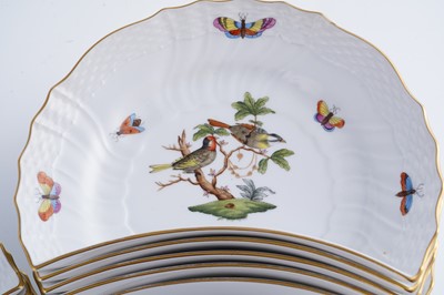 Lot 470 - An extensive Herend 'Rothschild Bird' pattern service