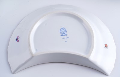 Lot 470 - An extensive Herend 'Rothschild Bird' pattern service