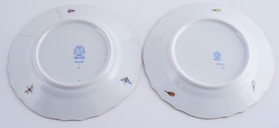 Lot 470 - An extensive Herend 'Rothschild Bird' pattern service