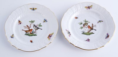 Lot 470 - An extensive Herend 'Rothschild Bird' pattern service