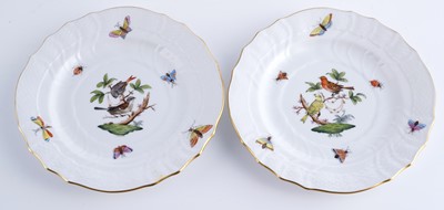 Lot 470 - An extensive Herend 'Rothschild Bird' pattern service