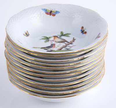 Lot 470 - An extensive Herend 'Rothschild Bird' pattern service