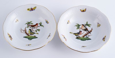 Lot 470 - An extensive Herend 'Rothschild Bird' pattern service