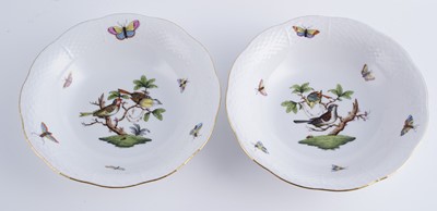 Lot 470 - An extensive Herend 'Rothschild Bird' pattern service