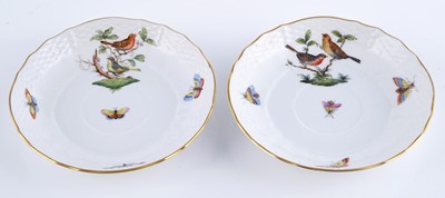 Lot 470 - An extensive Herend 'Rothschild Bird' pattern service
