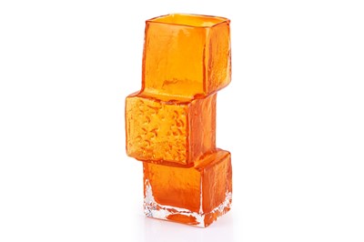 Lot 57 - A Whitefriars 'Drunken Bricklayer' vase