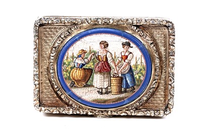 Lot 3 - A George IV silvergilt vinaigrette by John Reily, London 1821