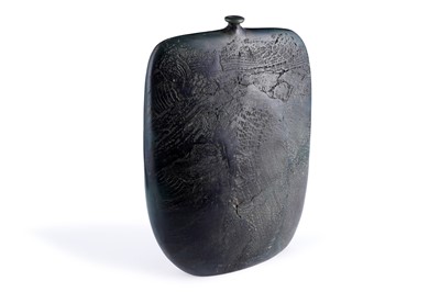 Lot 43 - A Peter Hayes bottle vase