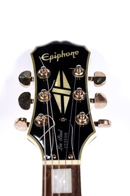 Lot 85 - An Epiphone Les Paul Custom
