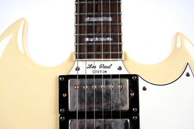 Lot 86 - An Epiphone Les Paul SG Custom