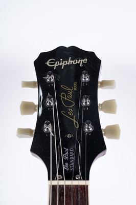 Lot 94 - An Epiphone Les Paul Standard