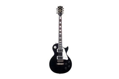 Lot 119 - A Les Paul Custom style guitar