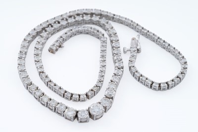Lot 746 - A diamond tennis necklace