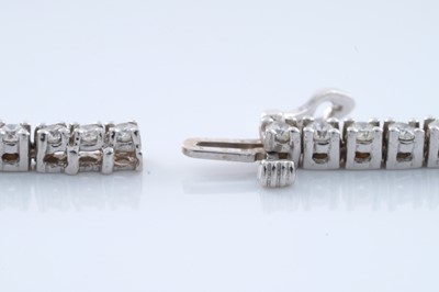 Lot 746 - A diamond tennis necklace