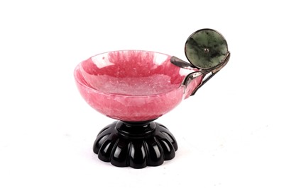 Lot 67 - H Ramirez: rose-quartz, onyx and nephrite cup