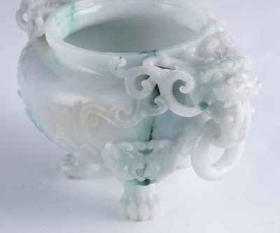 Lot 346 - A jade koro and cover