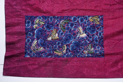 Lot 361 - A Chinese embroidered silk skirt