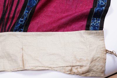 Lot 361 - A Chinese embroidered silk skirt