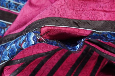 Lot 361 - A Chinese embroidered silk skirt