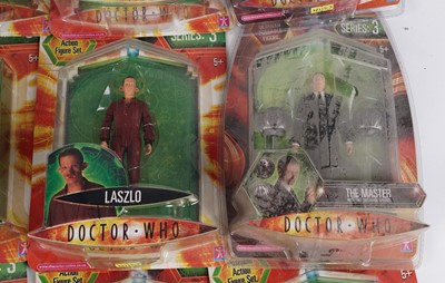 Lot 208 - A collection of Character Options Doctor Who Series Three action figures
