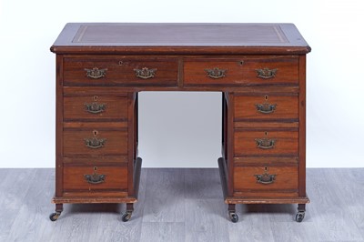 Lot 47 - A Georgian-style mahogany kneehole desk