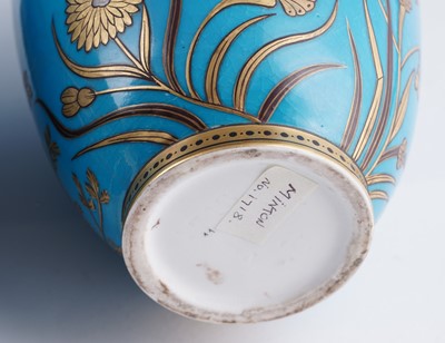 Lot 411 - A pair of Minton 'Japonaise' vases