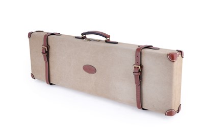 Lot 459 - A Guardian Leather canvas gun case