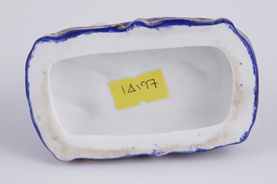 Lot 419 - Nine Staffordshire porcelaneous animals
