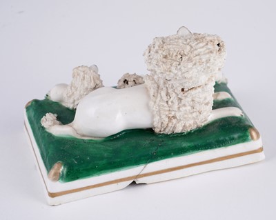 Lot 419 - Nine Staffordshire porcelaneous animals
