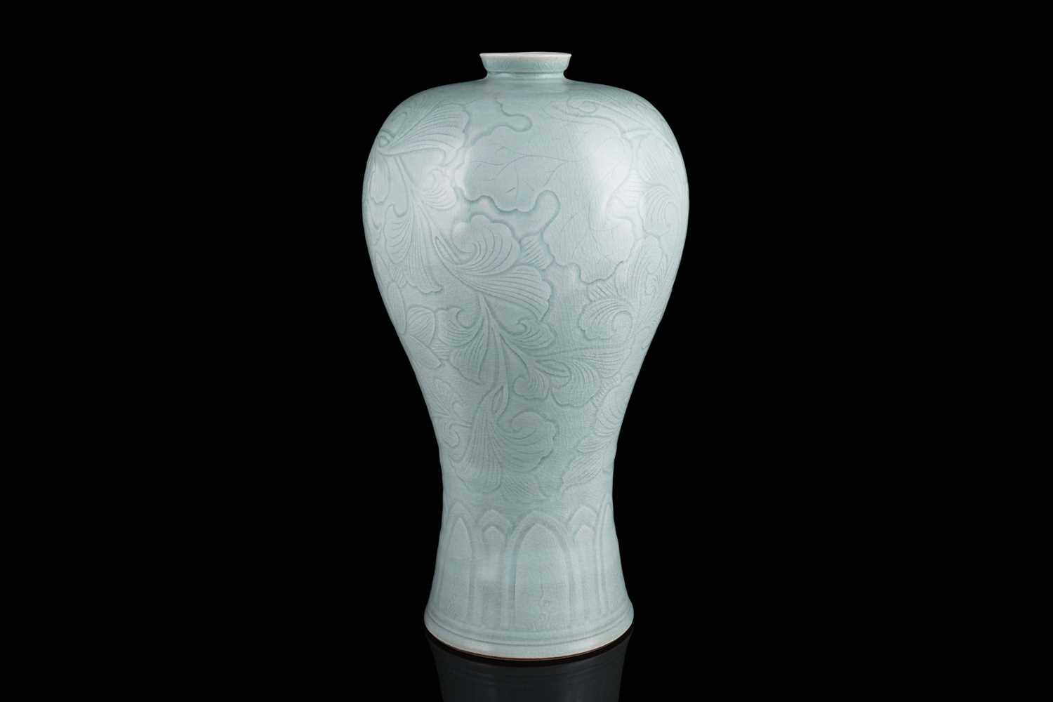 Lot 365 - A Korean celadon vase