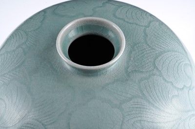 Lot 365 - A Korean celadon vase