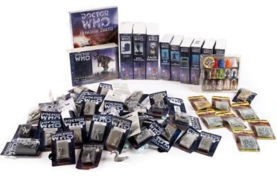 Lot 227 - A collection of Doctor Who Games Workshop and Harlequin paintable figures
