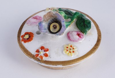 Lot 433 - A group of encrusted porcelain including Derby
