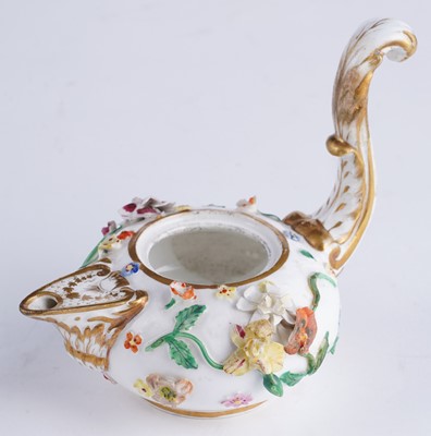 Lot 433 - A group of encrusted porcelain including Derby