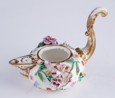 Lot 433 - A group of encrusted porcelain including Derby