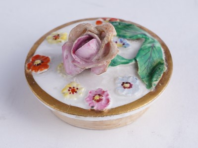 Lot 433 - A group of encrusted porcelain including Derby