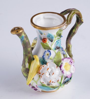 Lot 433 - A group of encrusted porcelain including Derby